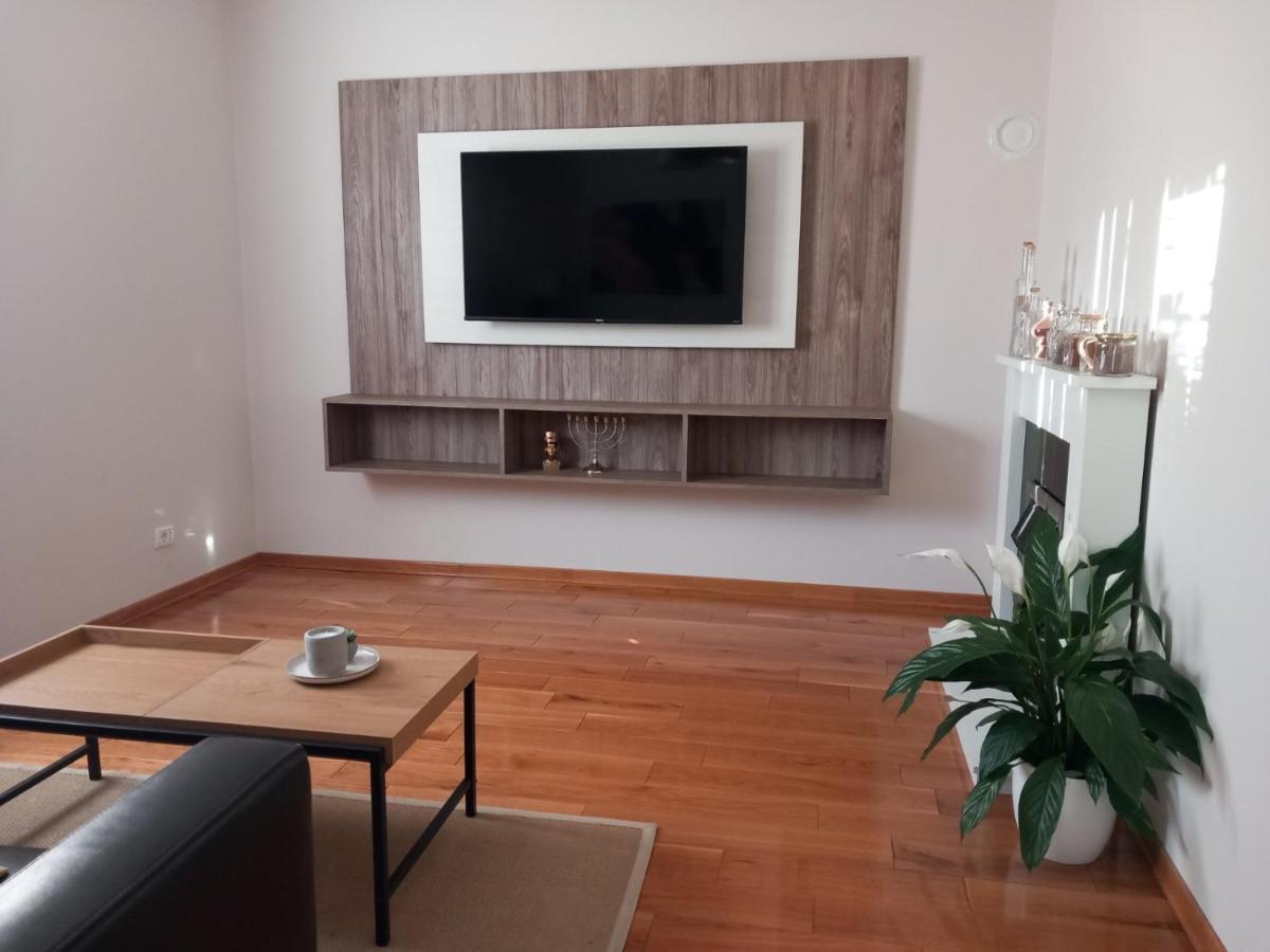 Monte Pula, Free Parking Appartement Buitenkant foto